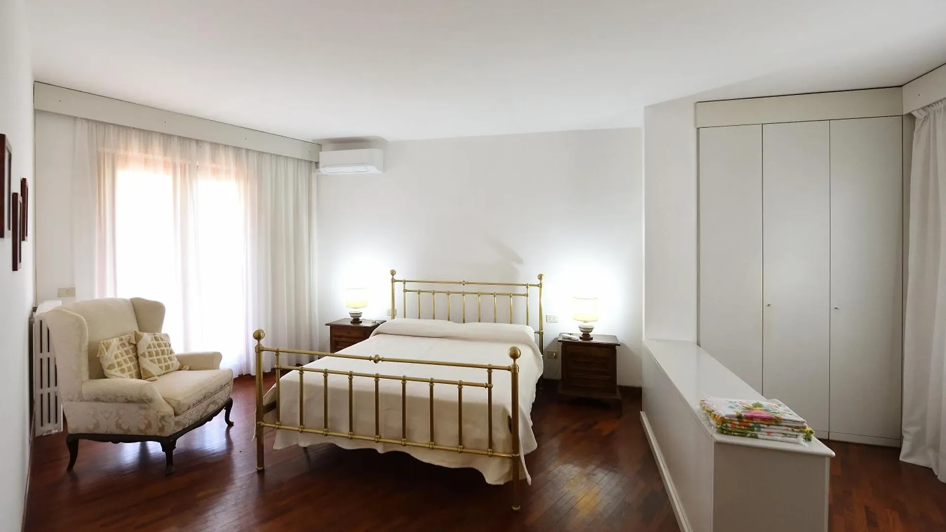 Casa Giovanna Castelfranco di Sopra 0*,  Italy