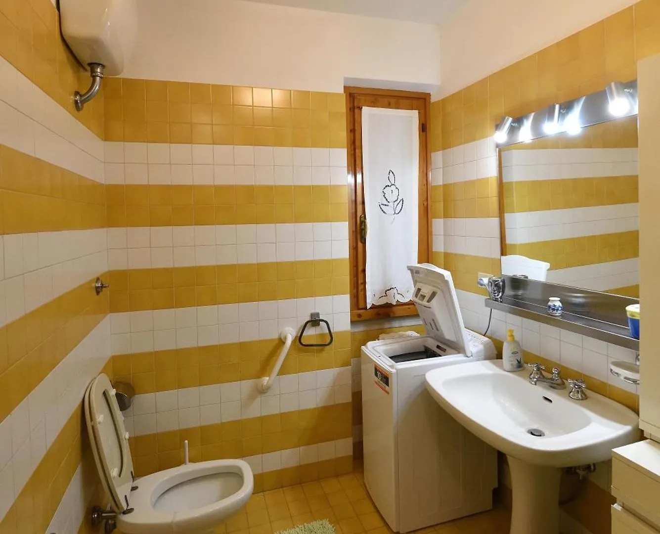 Casa Giovanna Castelfranco di Sopra 0*,  Italy